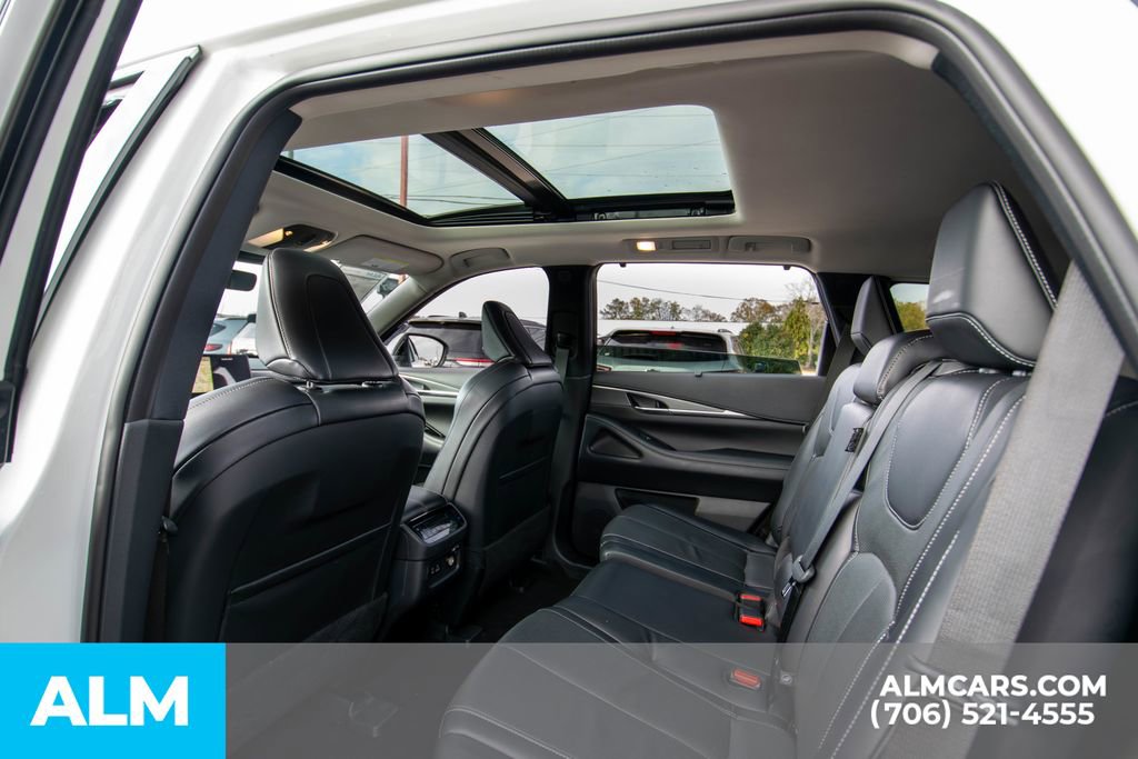 Used 2023 INFINITI QX60 Luxe w/ Cargo Package AWD/4WD image 11