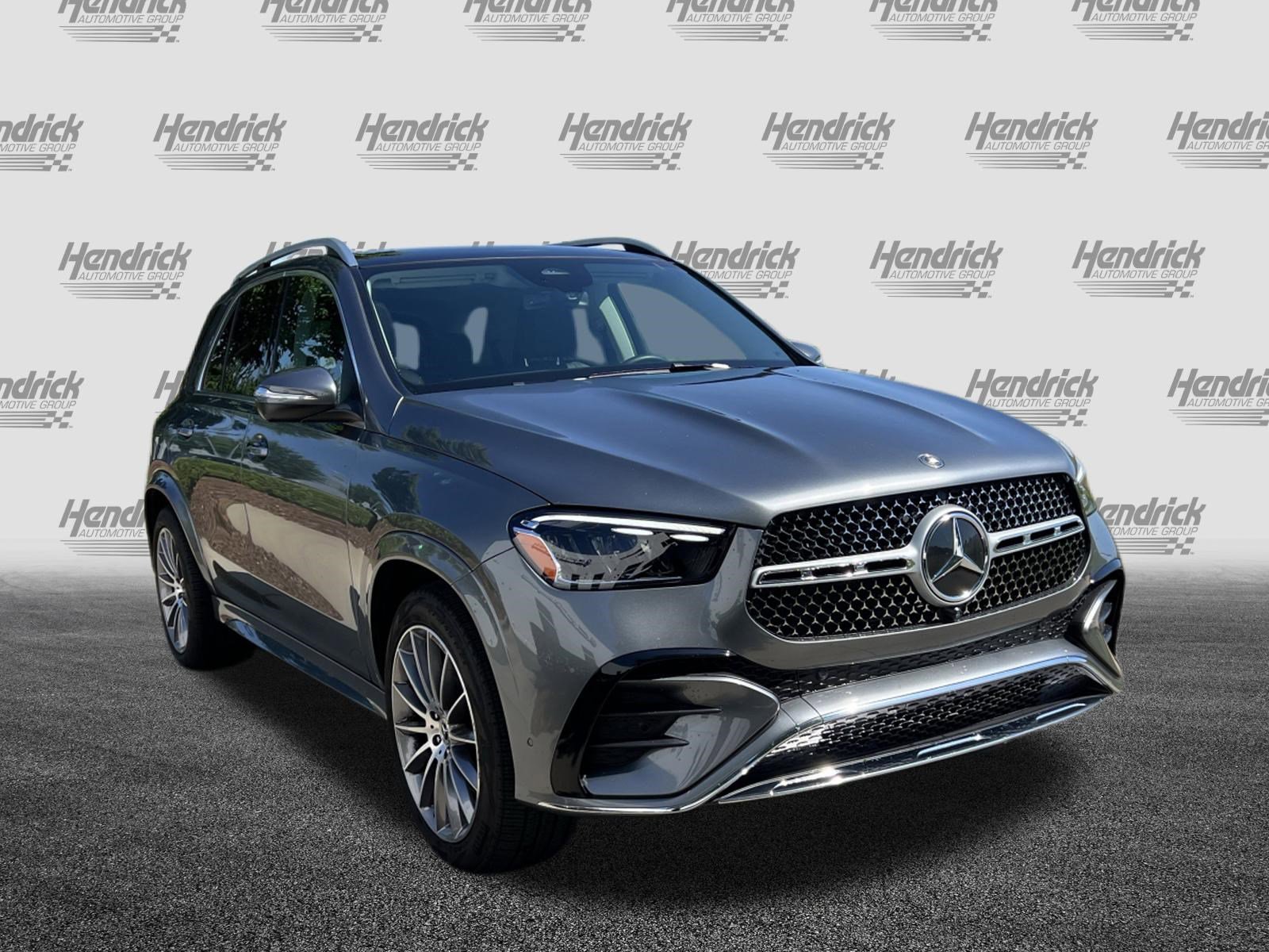 Used 2025 Mercedes-Benz GLE 350 4MATIC image 2