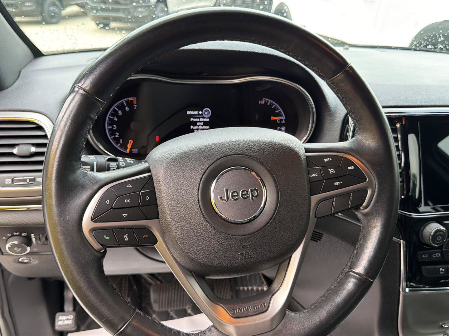 Used 2019 Jeep Grand Cherokee Limited AWD/4WD image 13