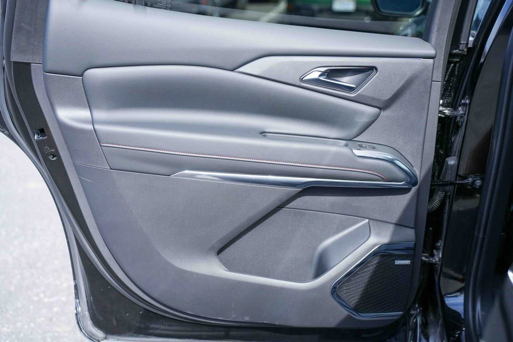 Used 2026 Chevrolet Traverse RS w/ LPO, Floor Liner Package image 16