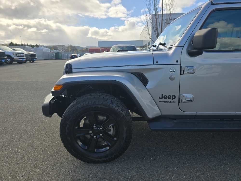 Used 2020 Jeep Wrangler Unlimited Sahara image 18