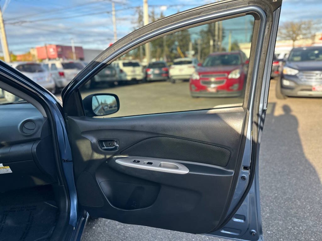 Used 2010 Toyota Yaris Sedan FWD image 19