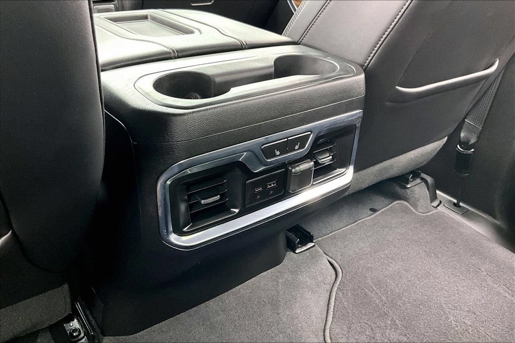 Used 2021 Chevrolet Silverado 1500 High Country w/ Technology Package AWD/4WD image 34