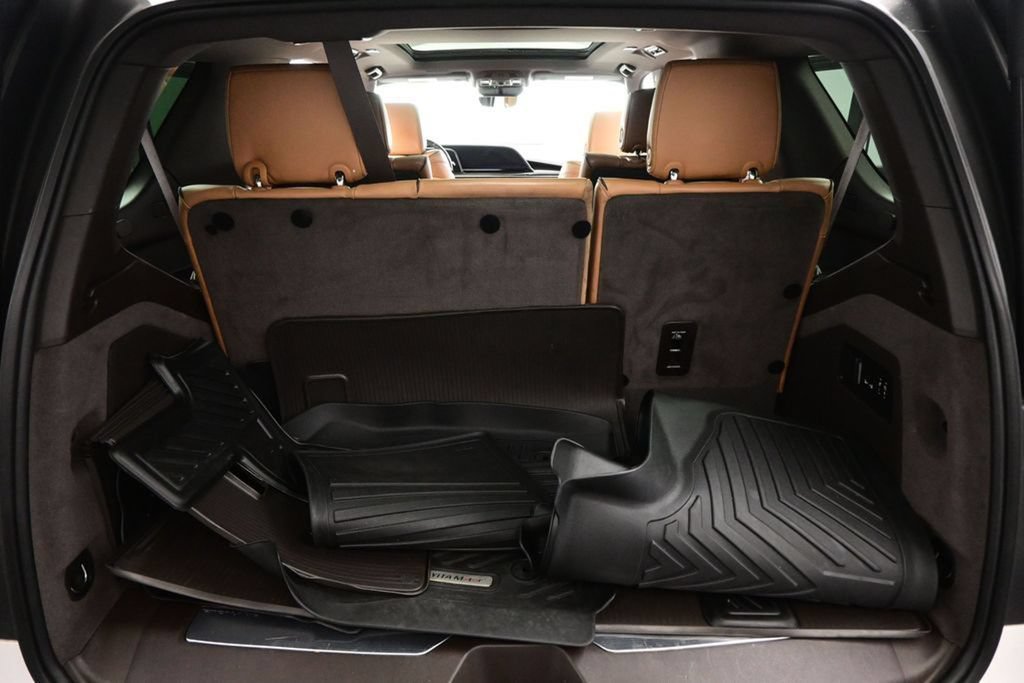 Used 2022 Cadillac Escalade Premium Luxury AWD/4WD image 40