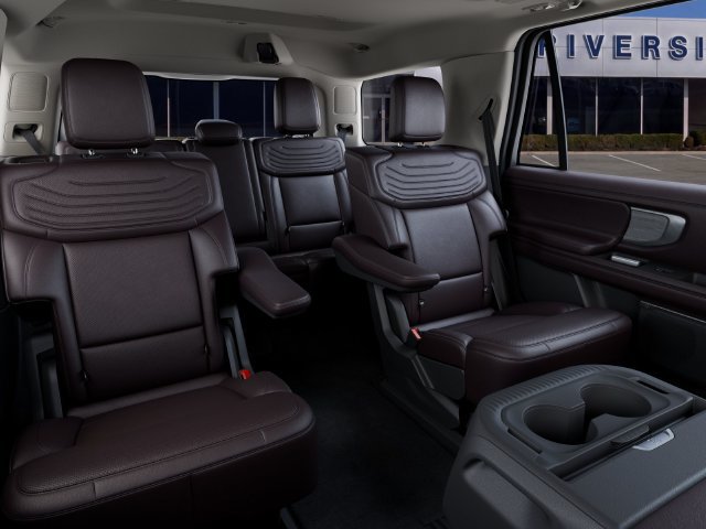 New 2027 Ford Expedition Platinum w/ Platinum Ultimate Package AWD/4WD image 11