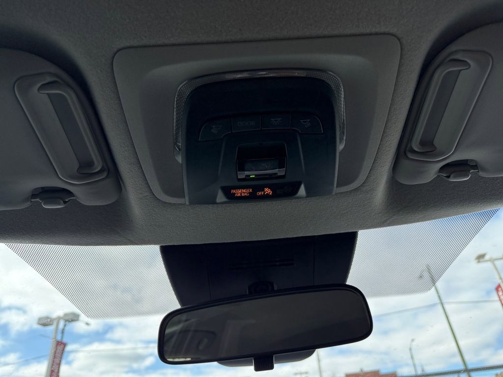 Used 2024 Toyota Corolla Cross LE image 26