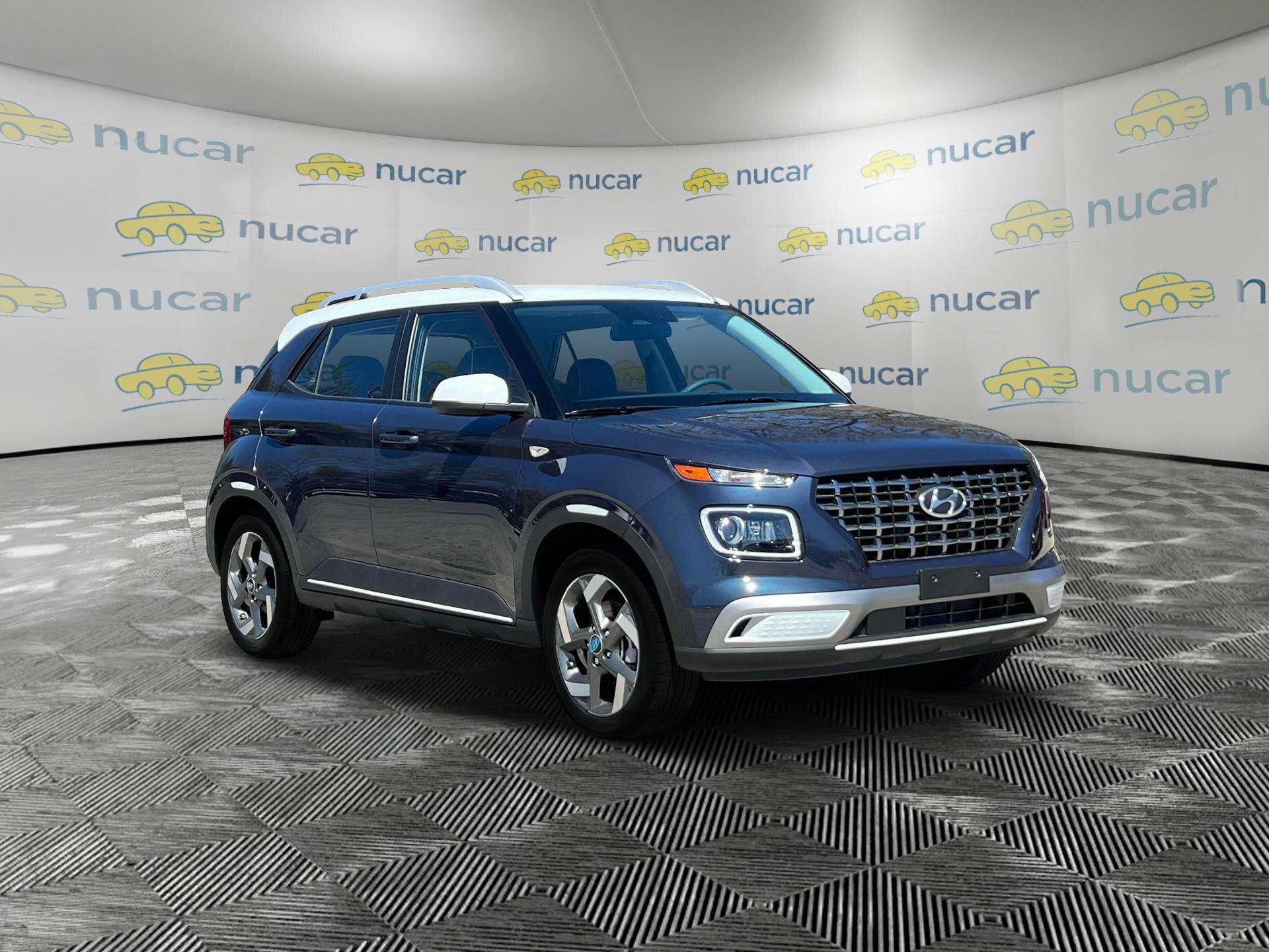 New 2025 Hyundai Venue Limited image 11