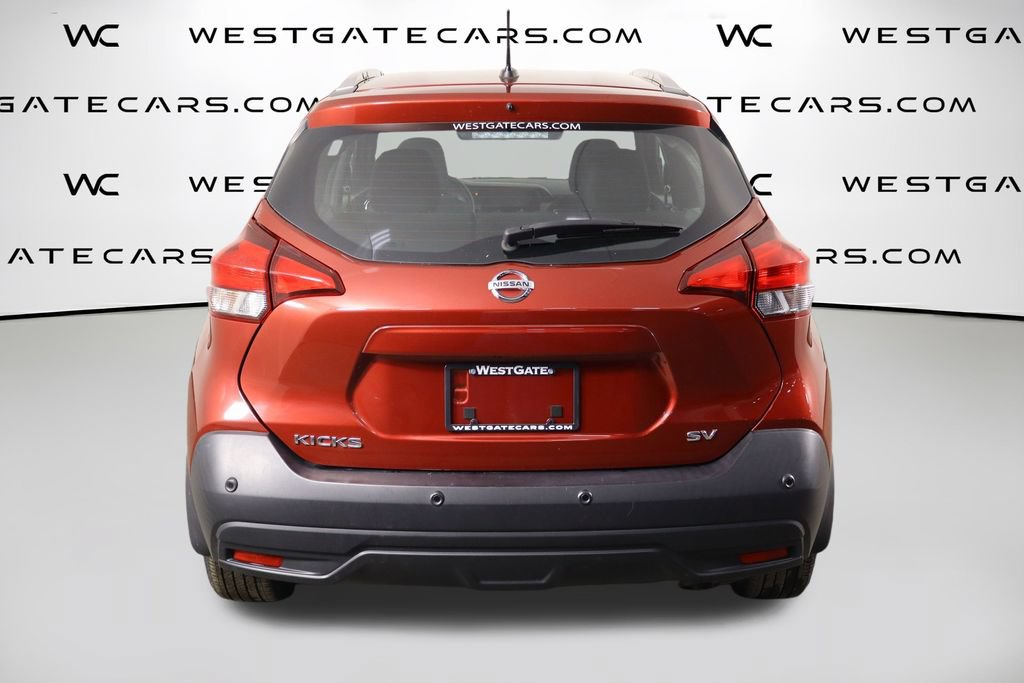 Used 2020 Nissan Kicks SV FWD image 4