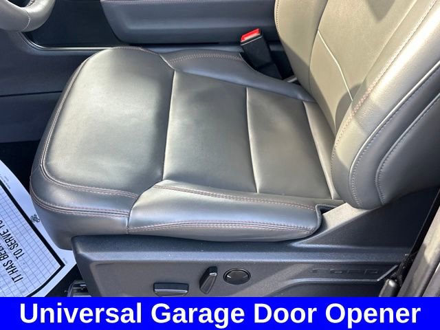 Used 2025 Ford Expedition Active image 13