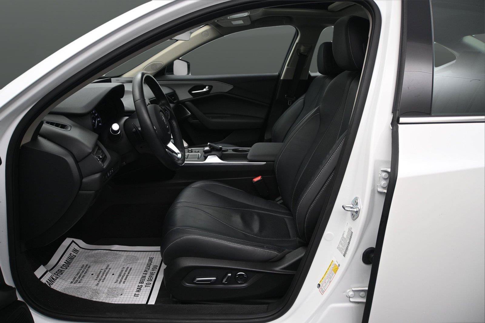 Used 2023 Acura TLX w/ Technology Package FWD image 9