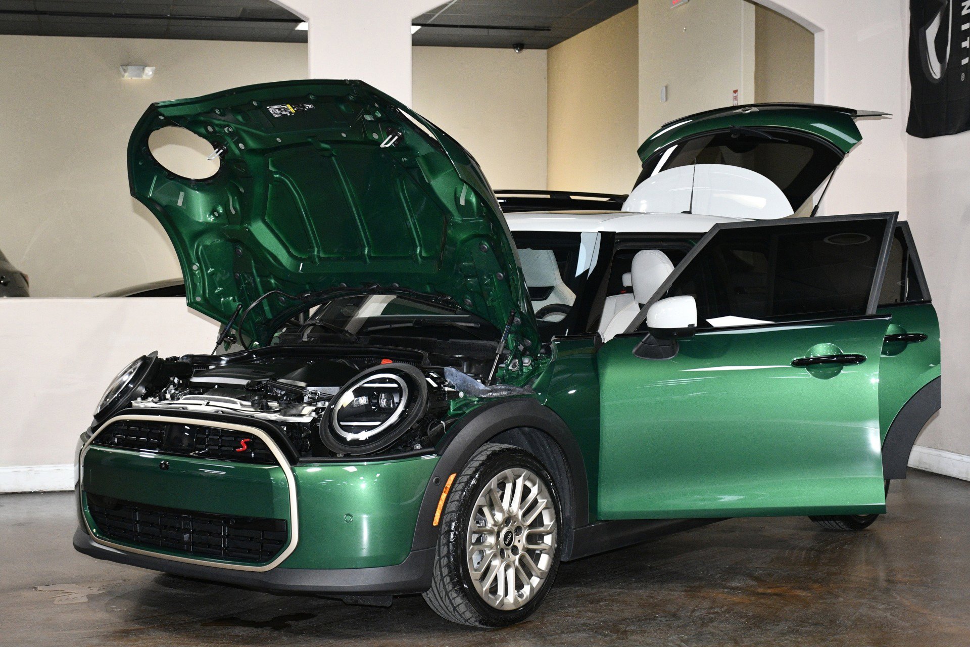 Used 2025 MINI Cooper S image 90