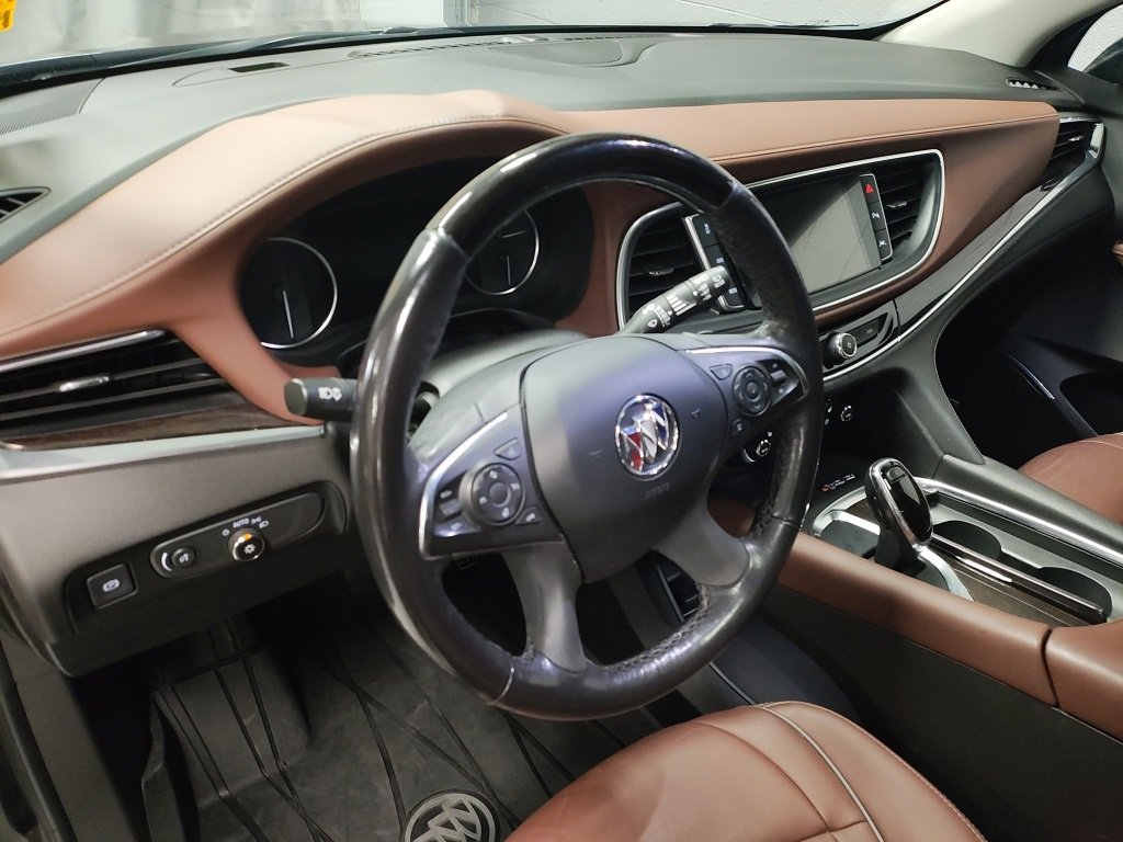 Used 2021 Buick Enclave Avenir w/ Avenir Technology Package image 24