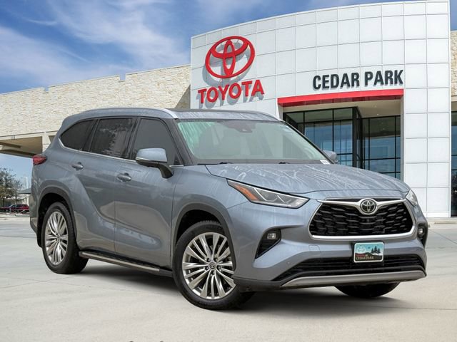 Used 2023 Toyota Highlander Platinum