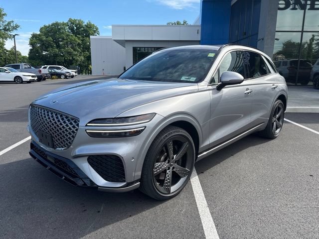 Used 2024 Genesis GV70 2.5T w/ Sport Prestige Package AWD/4WD image 2