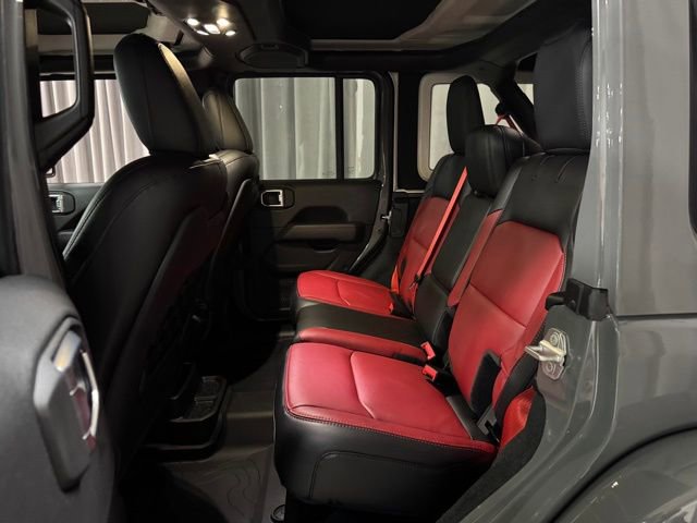 Used 2023 Jeep Wrangler Unlimited Rubicon 392 image 31