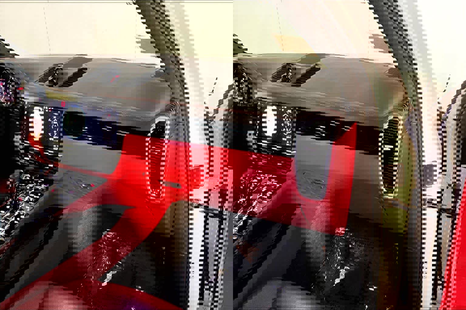 Used 2021 Porsche Cayenne AWD/4WD image 19