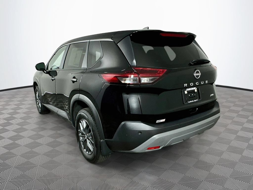 Used 2023 Nissan Rogue S AWD/4WD image 8