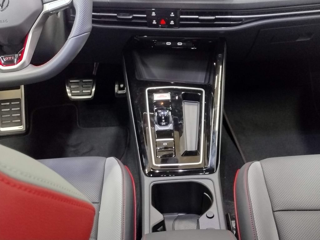 New 2026 Volkswagen GTI SE FWD image 38