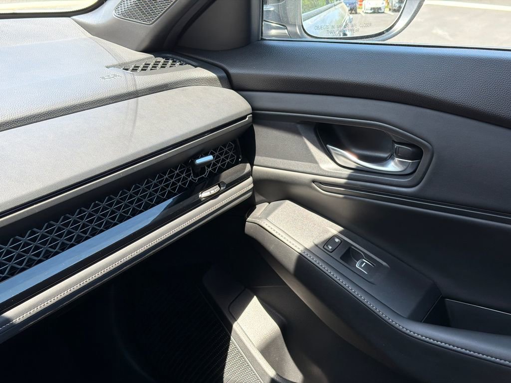 Used 2023 Honda Accord Sport image 29