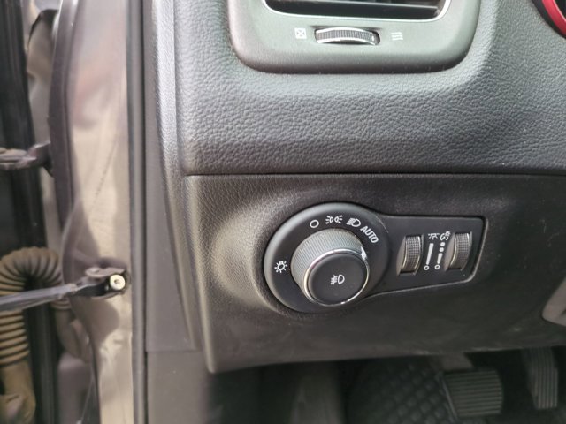 Used 2020 Jeep Compass Trailhawk AWD/4WD image 10