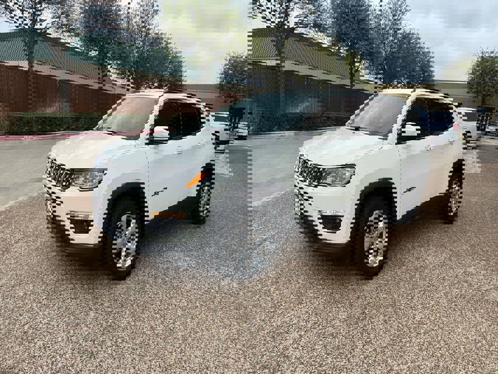 Used 2019 Jeep Compass Latitude w/ Popular Equipment Group image 12