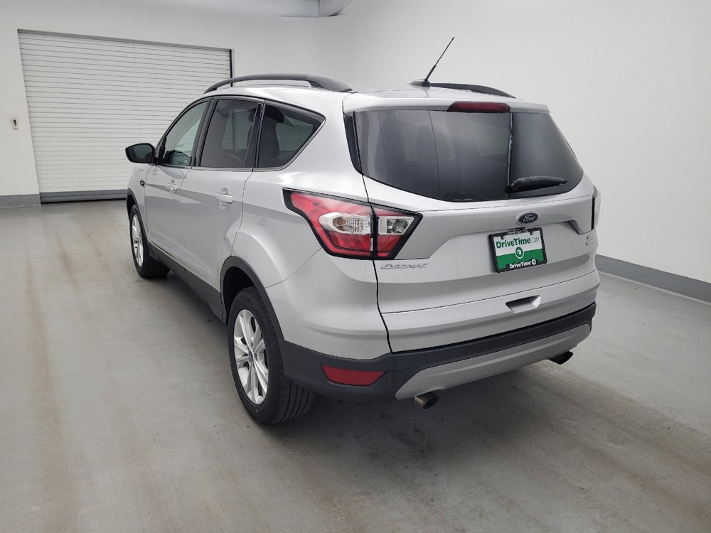 Used 2018 Ford Escape SE w/ Ford Safe & Smart Package FWD image 5
