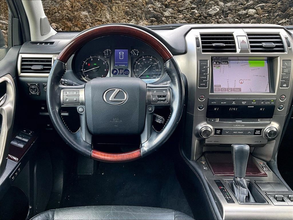 Used 2016 Lexus GX 460 w/ Premium Package AWD/4WD image 5