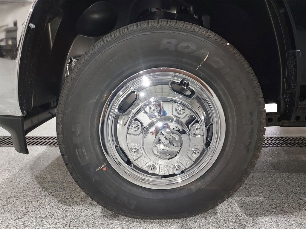 New 2026 RAM 3500 Tradesman image 16