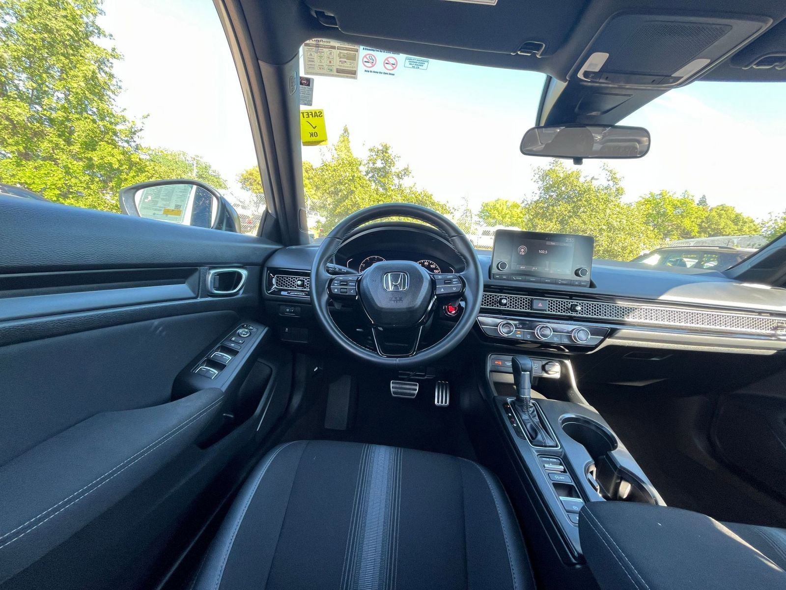 Used 2025 Honda Civic Sport image 32