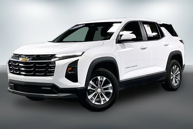 Used 2025 Chevrolet Equinox LT AWD/4WD image 3