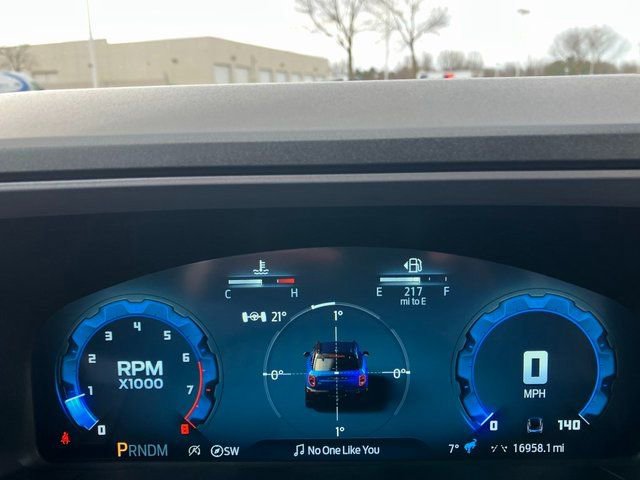 Used 2025 Ford Bronco Sport Badlands image 8