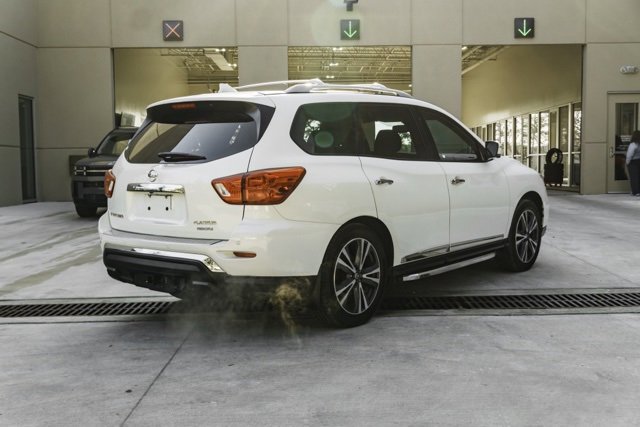 Used 2019 Nissan Pathfinder Platinum image 7