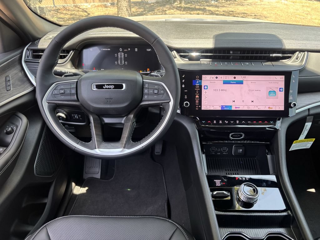 New 2026 Jeep Grand Cherokee Limited AWD/4WD image 11