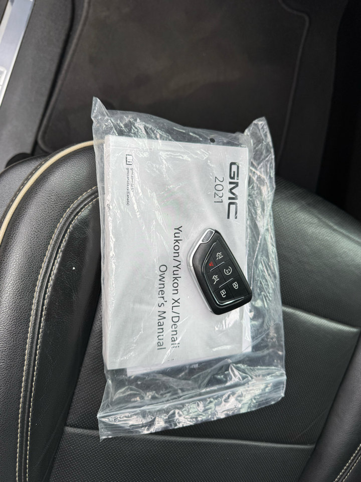 Used 2021 GMC Yukon SLT w/ SLT Premium Package image 40