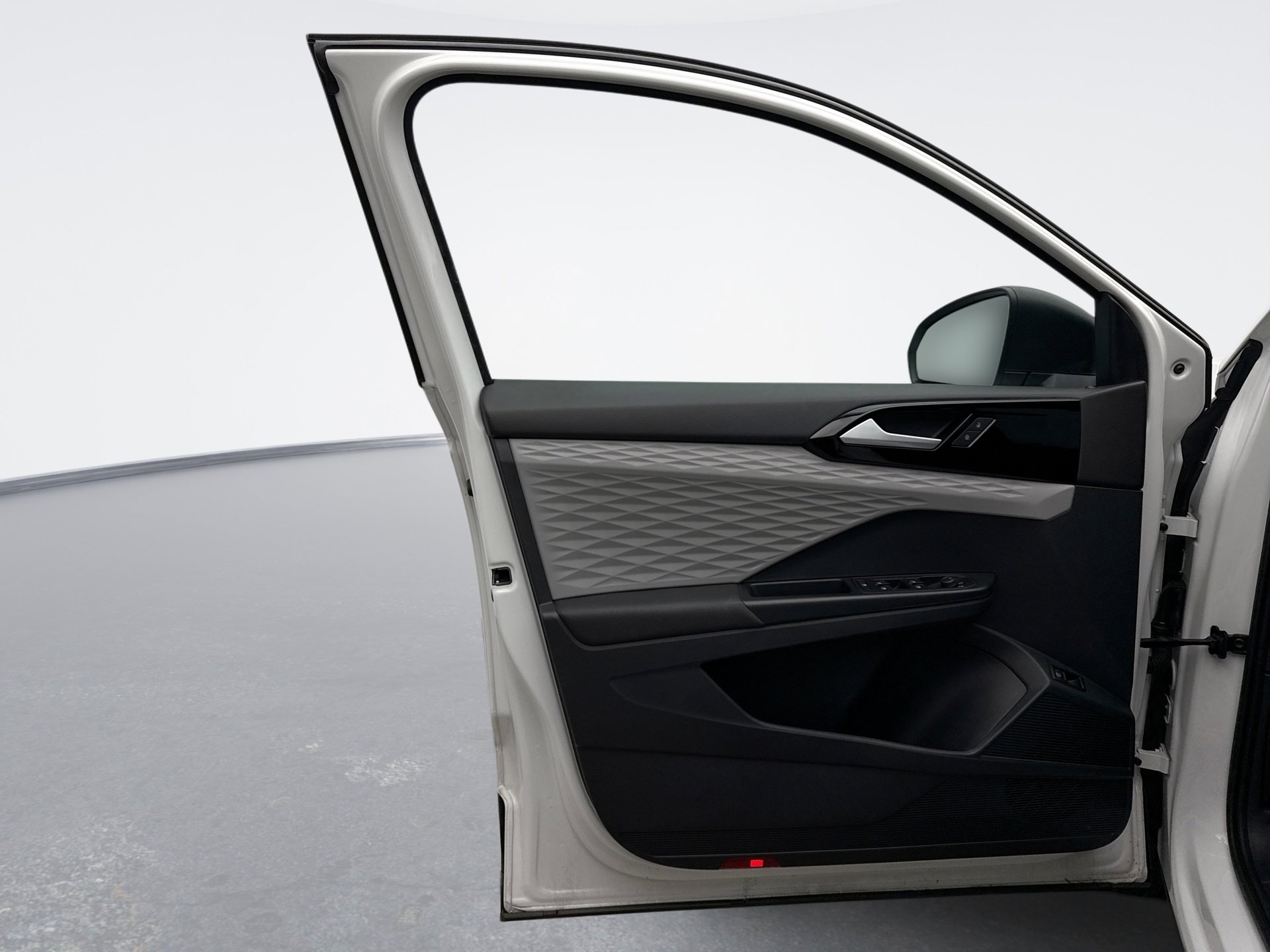 Used 2023 Volkswagen Taos S image 9