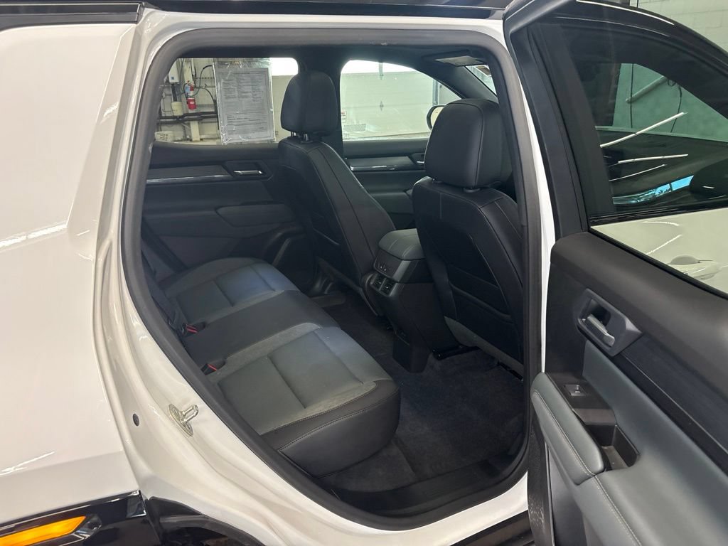 Used 2026 GMC Terrain AT4 w/ Convenience Package III AWD/4WD image 15