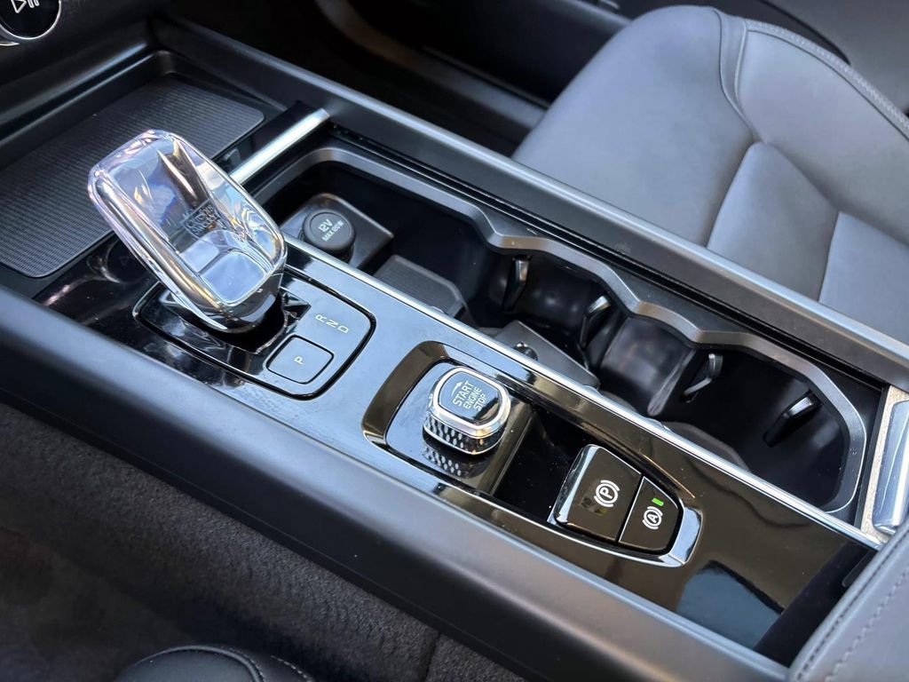 New 2026 Volvo XC60 B5 Plus w/ Protection Package Premier image 22