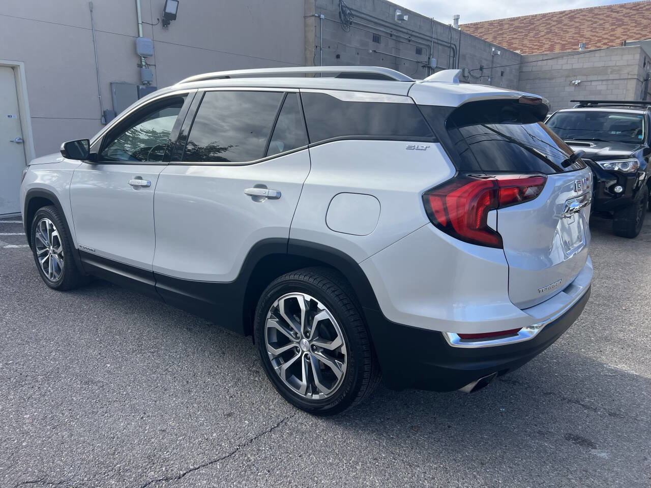 Used 2020 GMC Terrain SLT w/ Preferred Package image 5