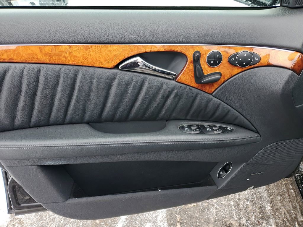 Used 2006 Mercedes-Benz E 350 4MATIC Sedan image 19