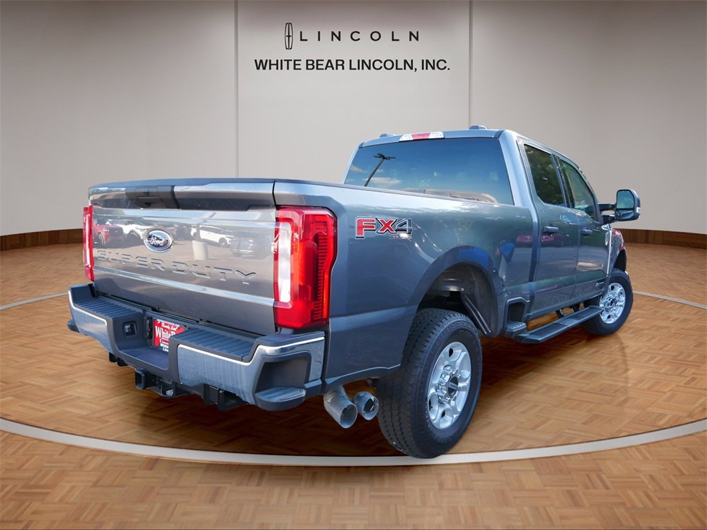 Used 2025 Ford F250 XLT w/ FX4 Off-Road Package image 5