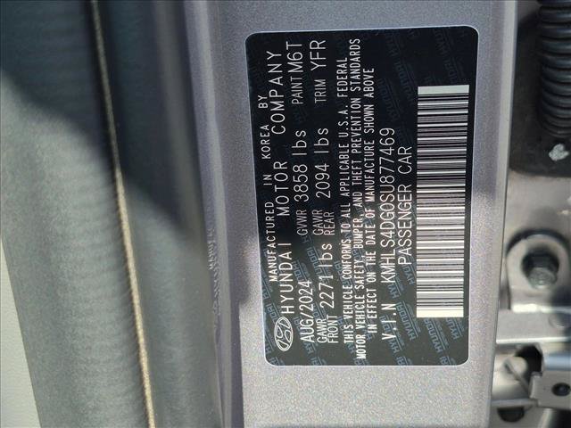 Used 2025 Hyundai Elantra SEL FWD image 24
