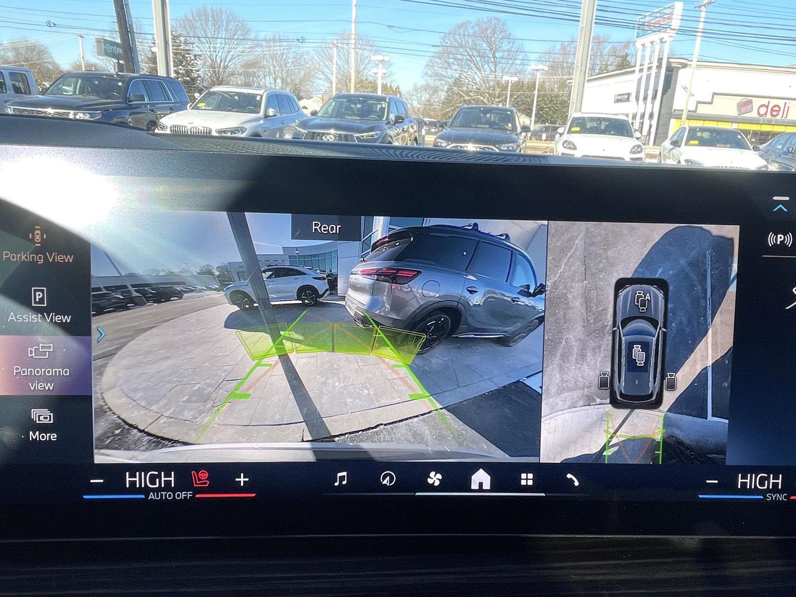 Used 2024 BMW X5 xDrive40i w/ Premium Package image 24