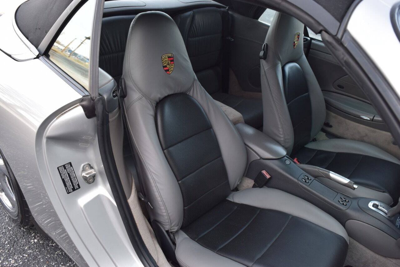 Used 1999 Porsche 911 Cabriolet image 58