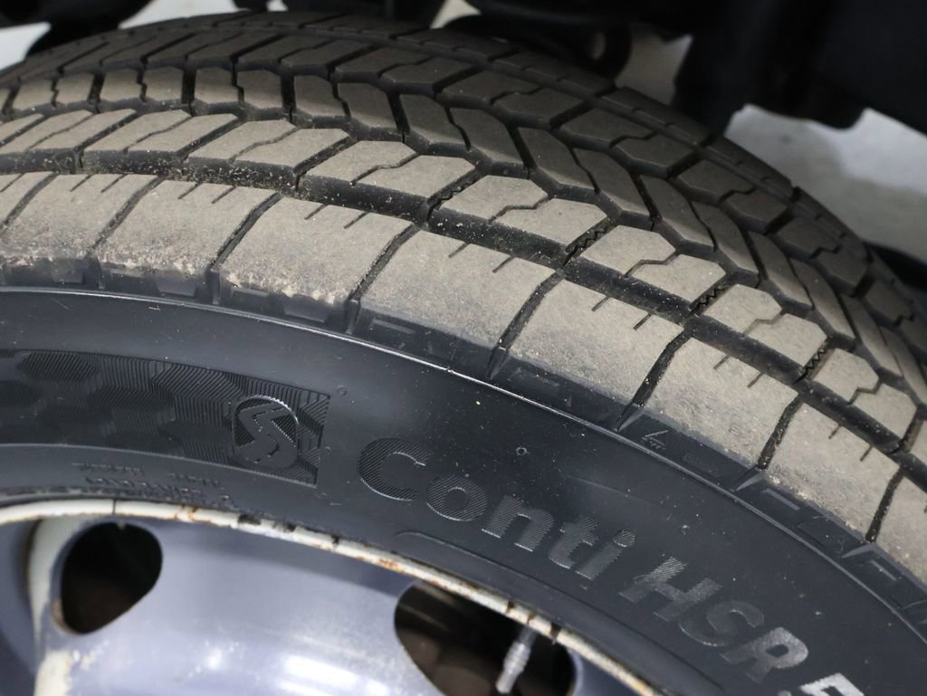 Used 2015 Ford F550 2WD Regular Cab Super Duty image 28