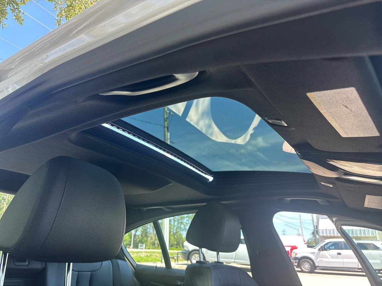 Used 2019 BMW 530i RWD image 23