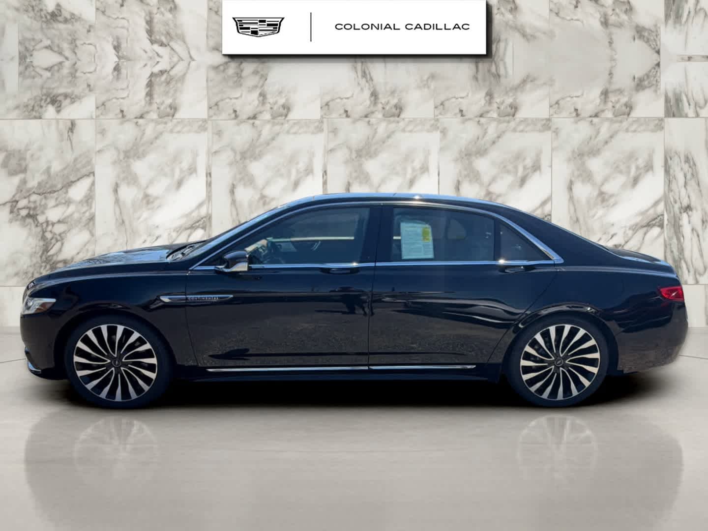 Used 2019 Lincoln Continental Black Label AWD/4WD image 2