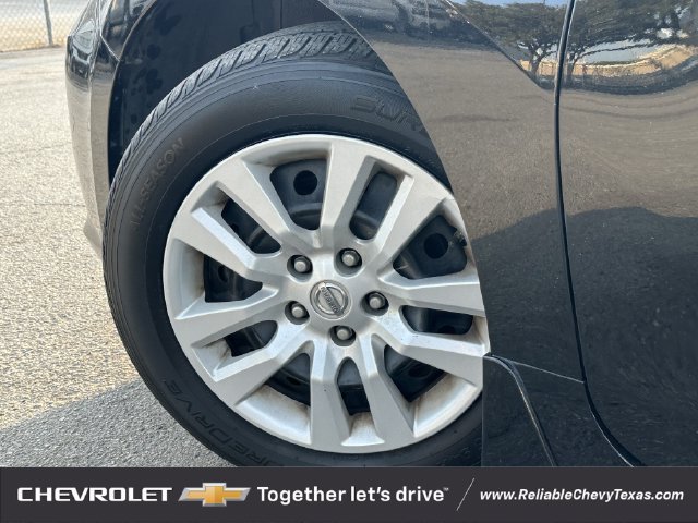 Used 2017 Nissan Altima 2.5 S w/ Power Driver Seat Package FWD image 10