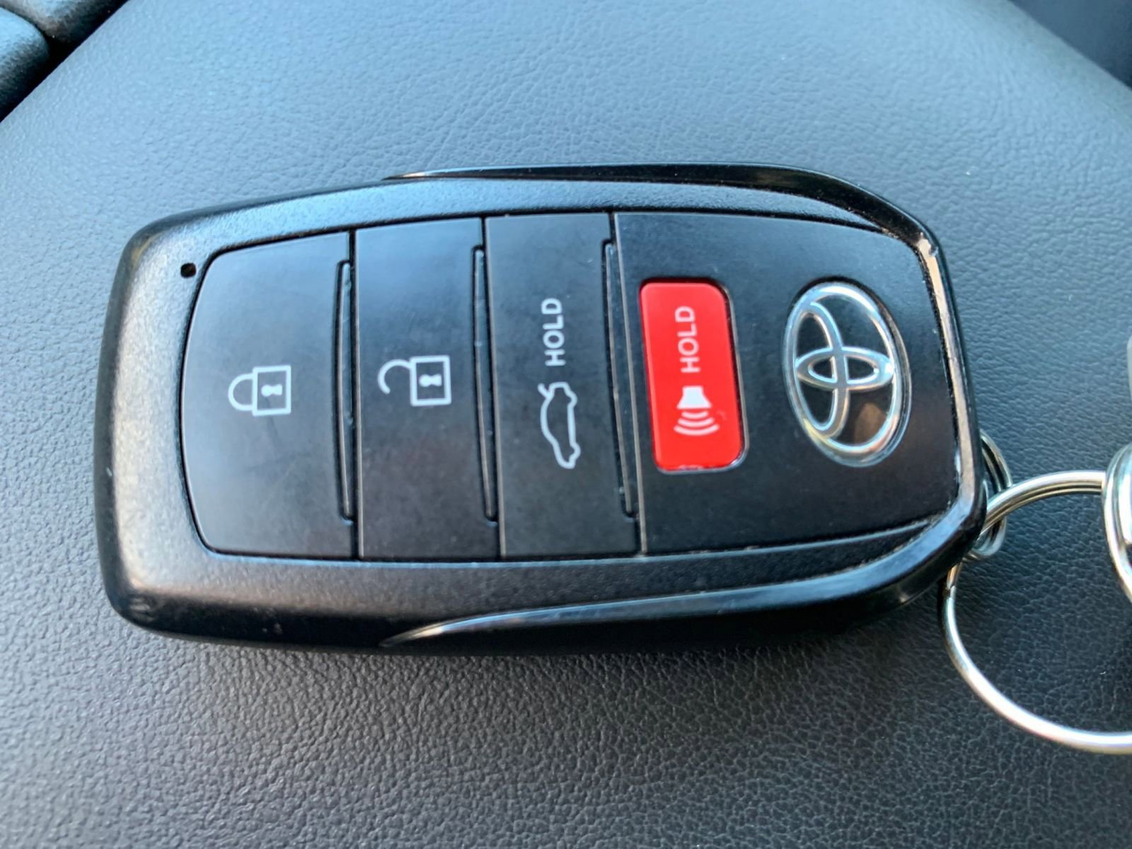 Used 2025 Toyota Crown XLE image 22