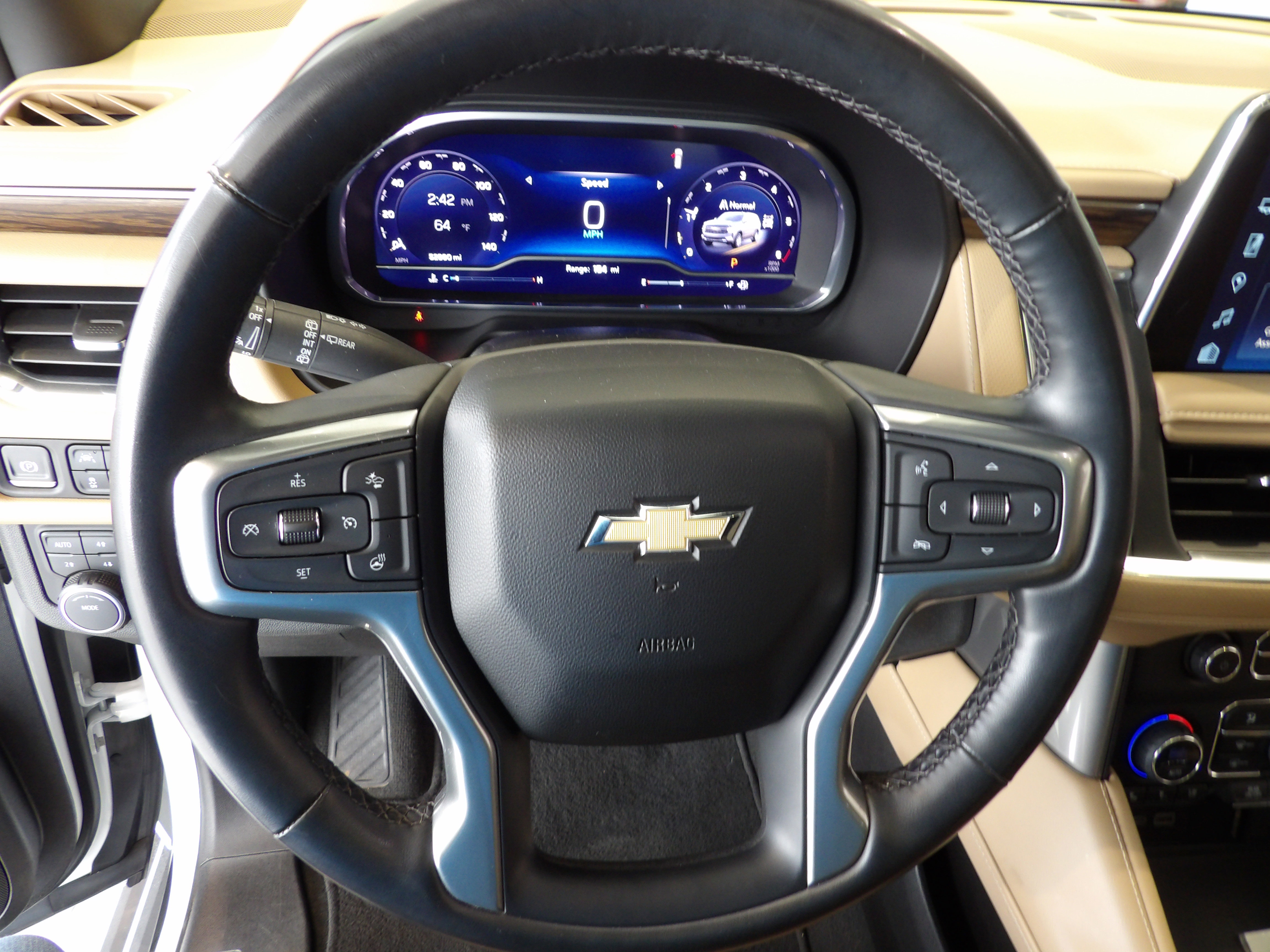 Used 2023 Chevrolet Suburban Premier AWD/4WD image 11