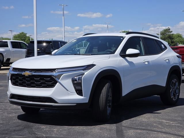 New 2026 Chevrolet Trax LT w/ Driver Confidence Package FWD image 17